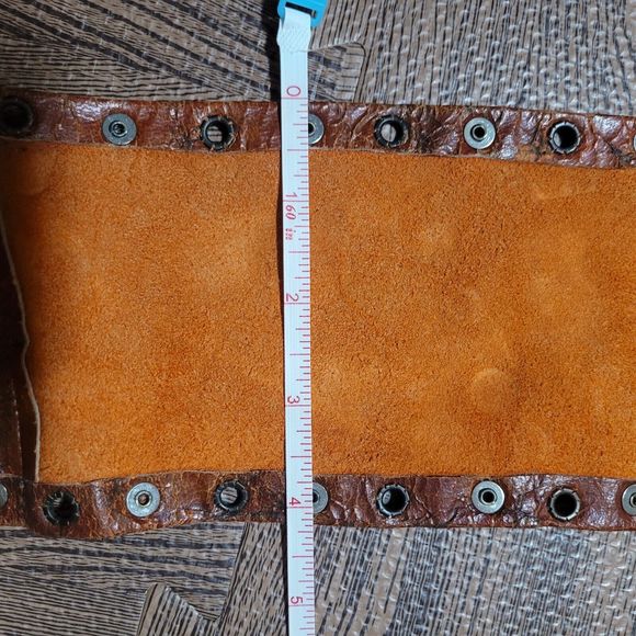 vintage USA made LEATHERROCK tooled leather 43 western  belt main image 4